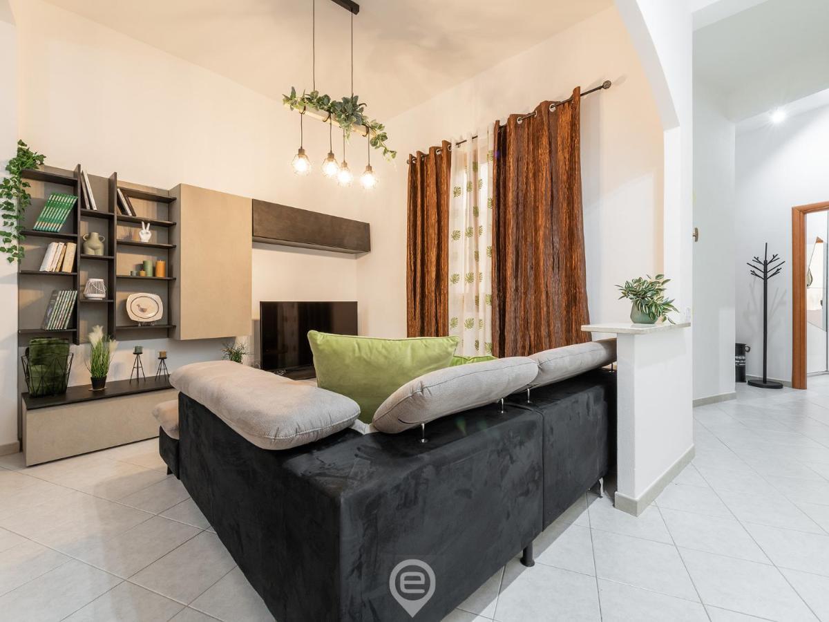Trendy City Apartment Cagliari Exterior photo